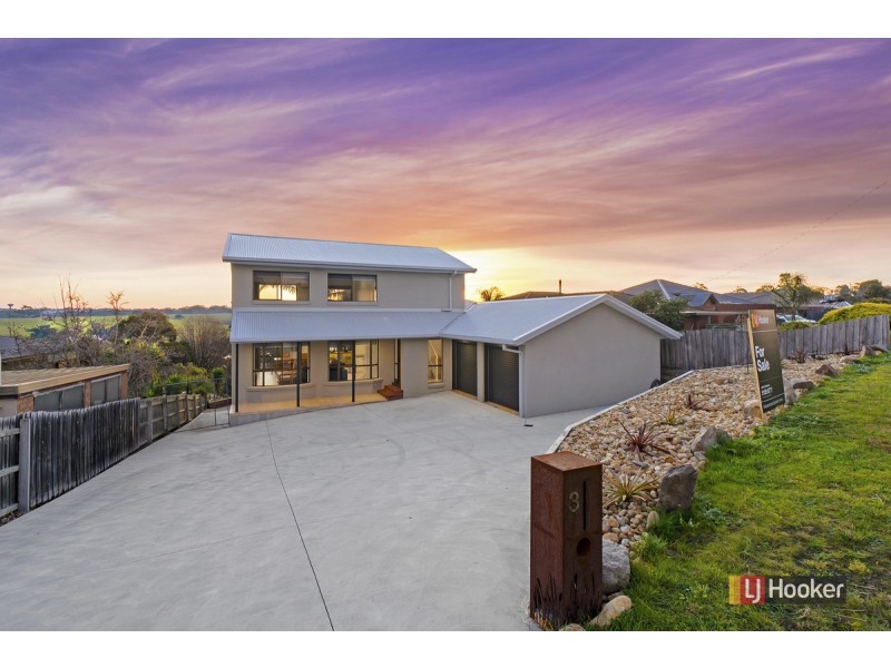 3 Nautilus Way, Lakes Entrance VIC 3909