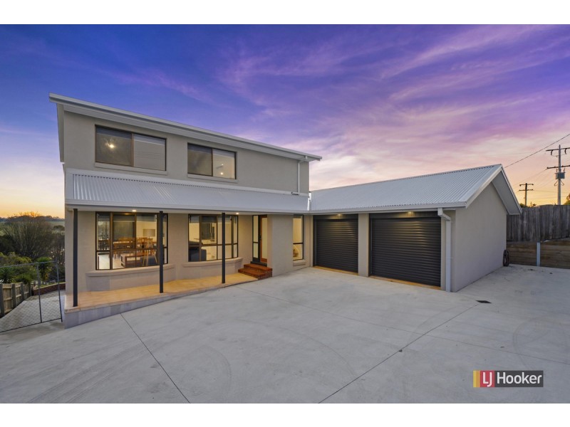 3 Nautilus Way, Lakes Entrance VIC 3909
