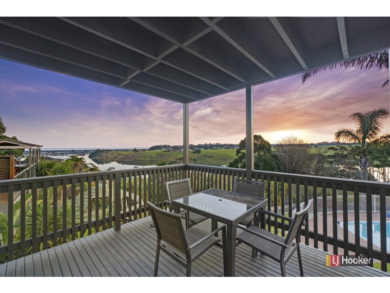 3 Nautilus Way, Lakes Entrance VIC 3909