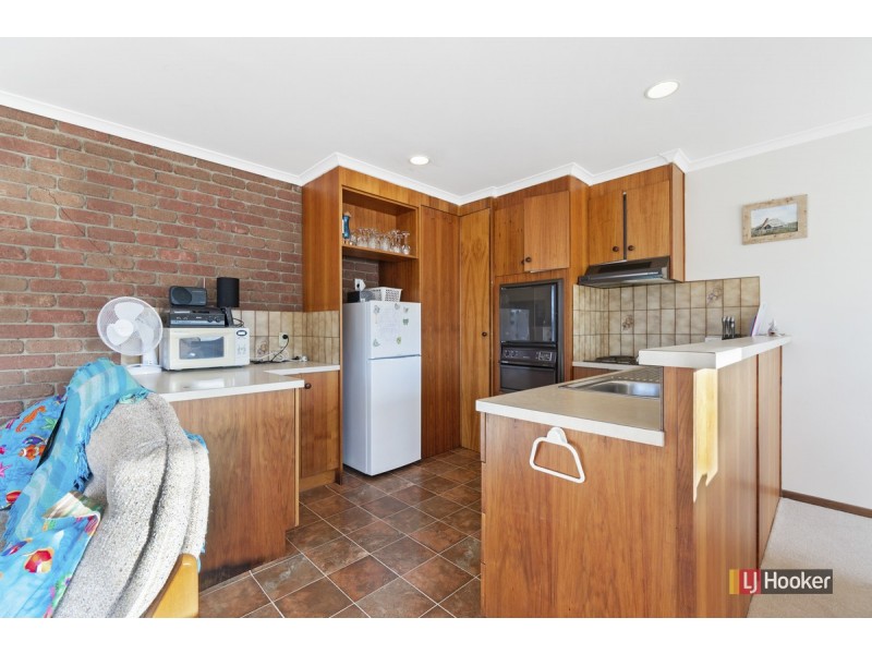 2/22 Marine Parade, Lakes Entrance VIC 3909