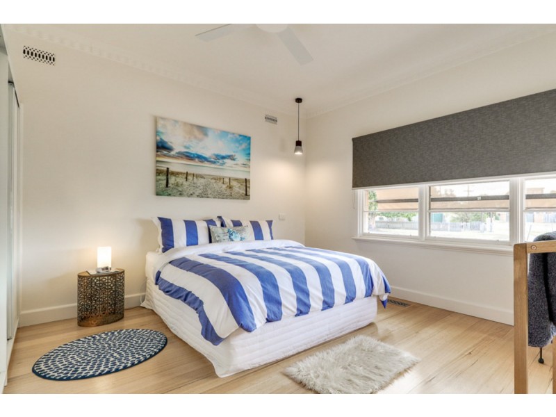 1/16 Bulmer Street, Lakes Entrance VIC 3909