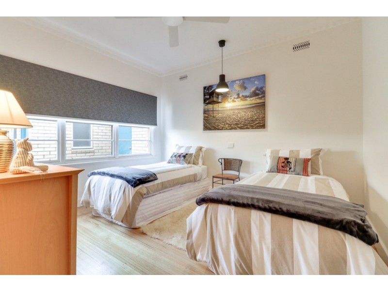 1/16 Bulmer Street, Lakes Entrance VIC 3909