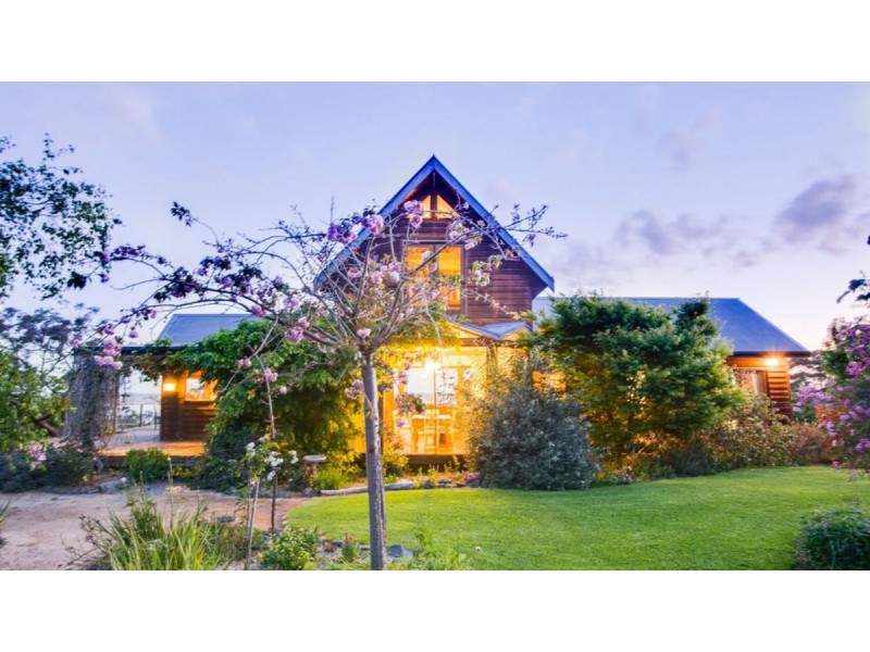 392 Lake Road, Newmerella VIC 3886