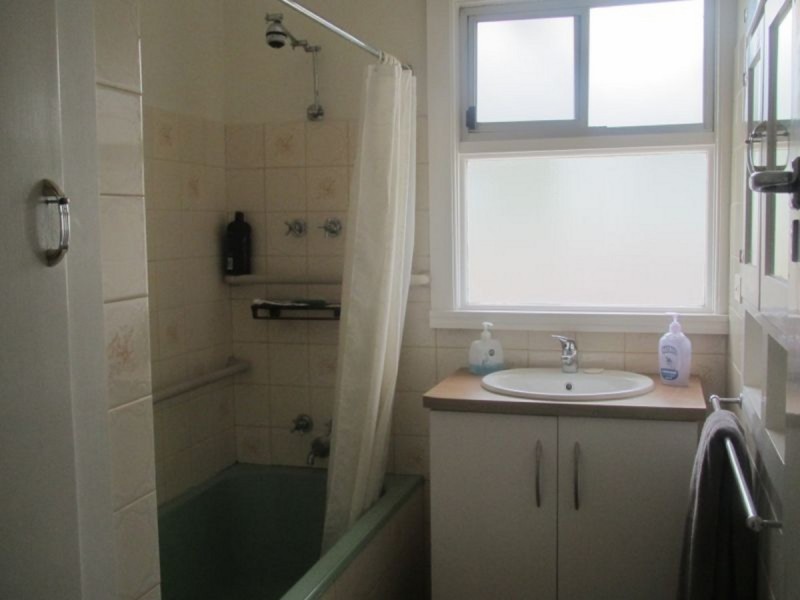 29 Carpenter Street., Lakes Entrance VIC 3909