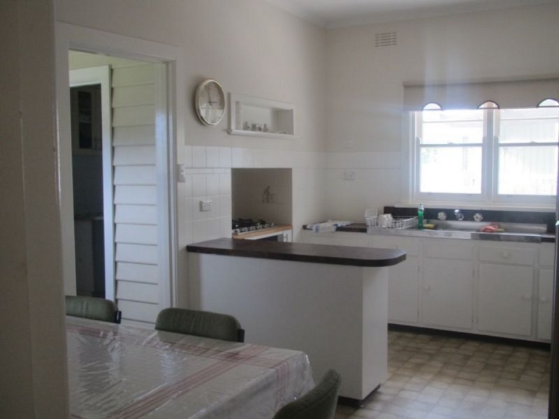 29 Carpenter Street., Lakes Entrance VIC 3909