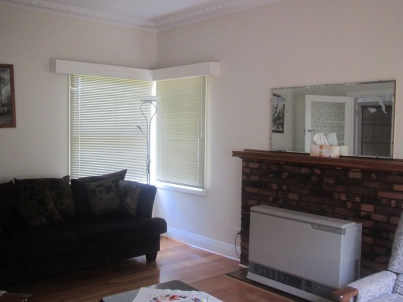 29 Carpenter Street., Lakes Entrance VIC 3909