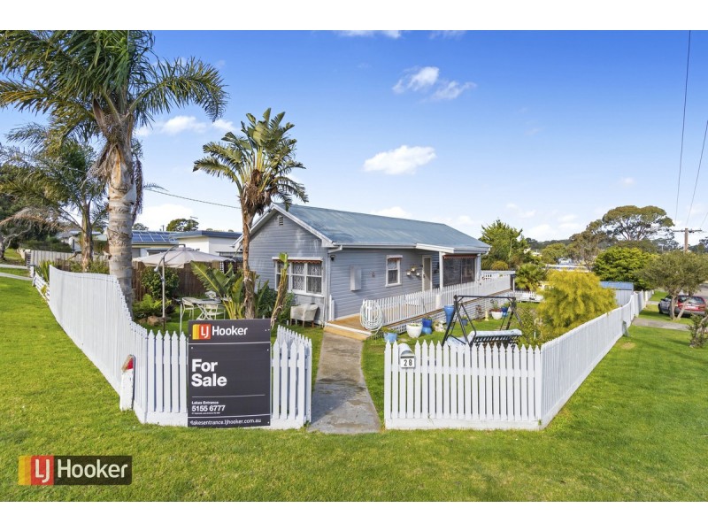 28 West Crescent, Lakes Entrance VIC 3909