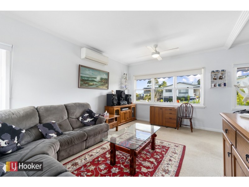28 West Crescent, Lakes Entrance VIC 3909