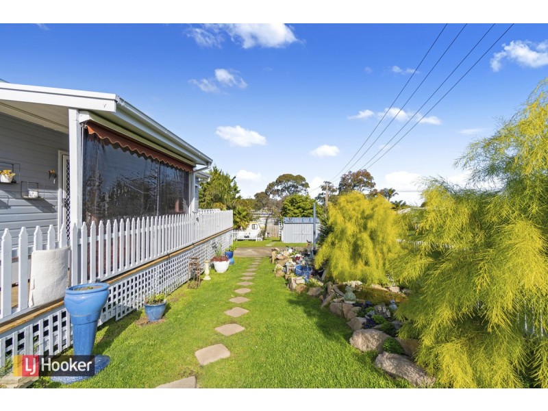 28 West Crescent, Lakes Entrance VIC 3909