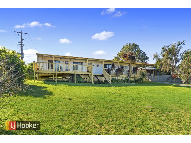 38 Bronsdon Street, Lakes Entrance VIC 3909