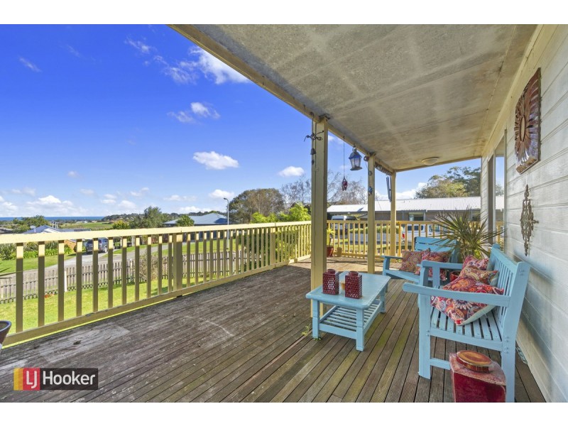 38 Bronsdon Street, Lakes Entrance VIC 3909