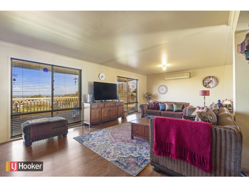 38 Bronsdon Street, Lakes Entrance VIC 3909