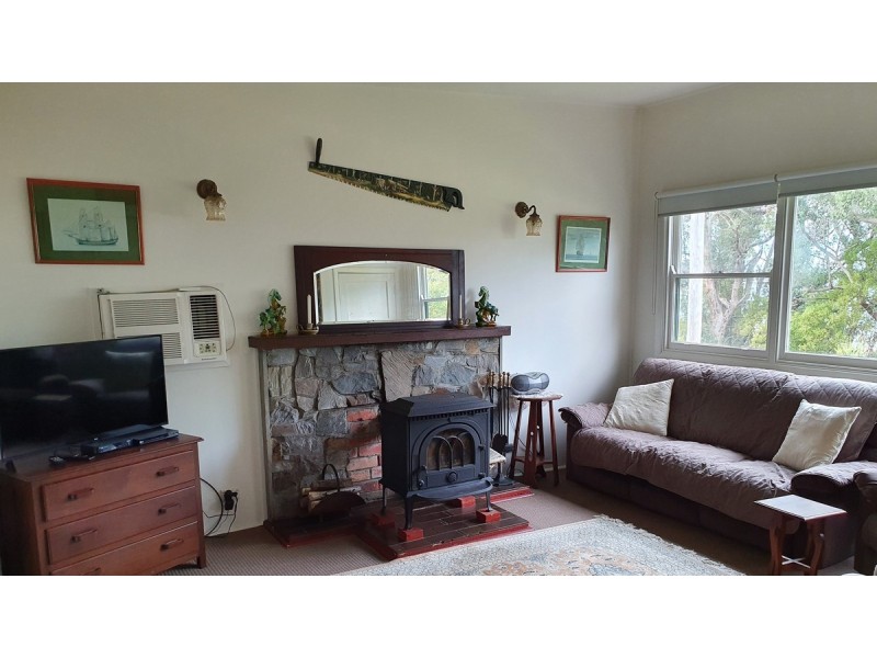 11 Pearl Point Road, Bemm River VIC 3889