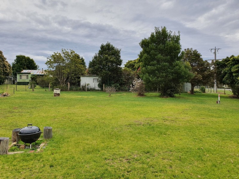 11 Pearl Point Road, Bemm River VIC 3889