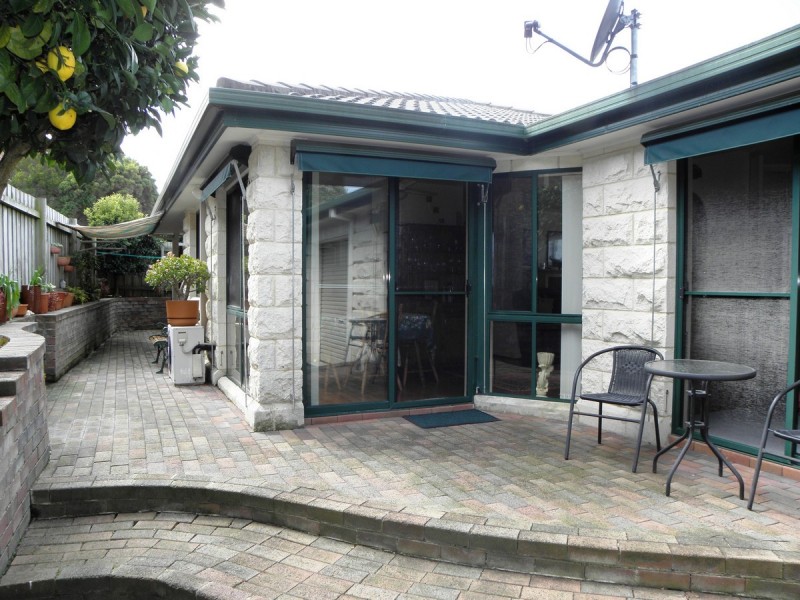 32 Lakeview Drive, Lakes Entrance VIC 3909