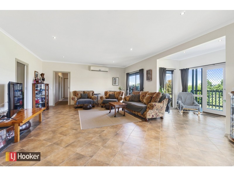 16 McMeekins Road, Swan Reach VIC 3903