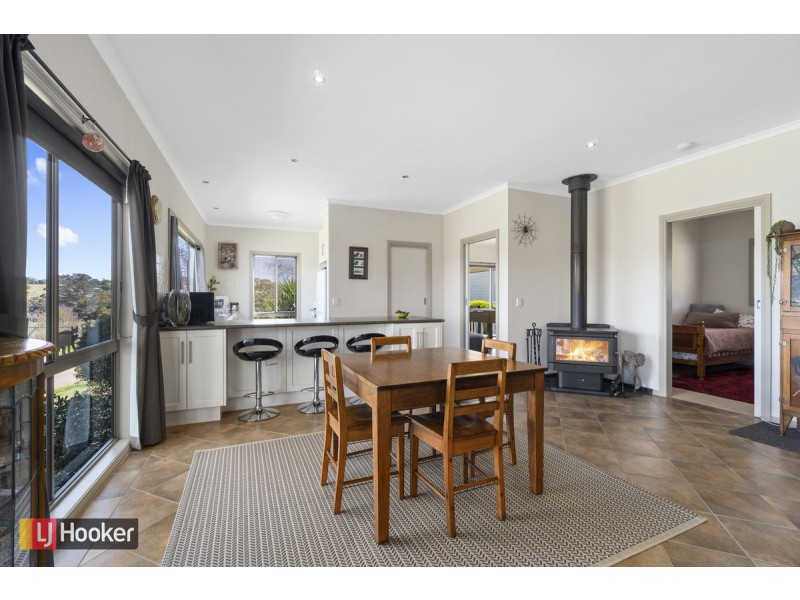 16 McMeekins Road, Swan Reach VIC 3903