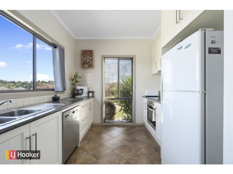 16 McMeekins Road, Swan Reach VIC 3903