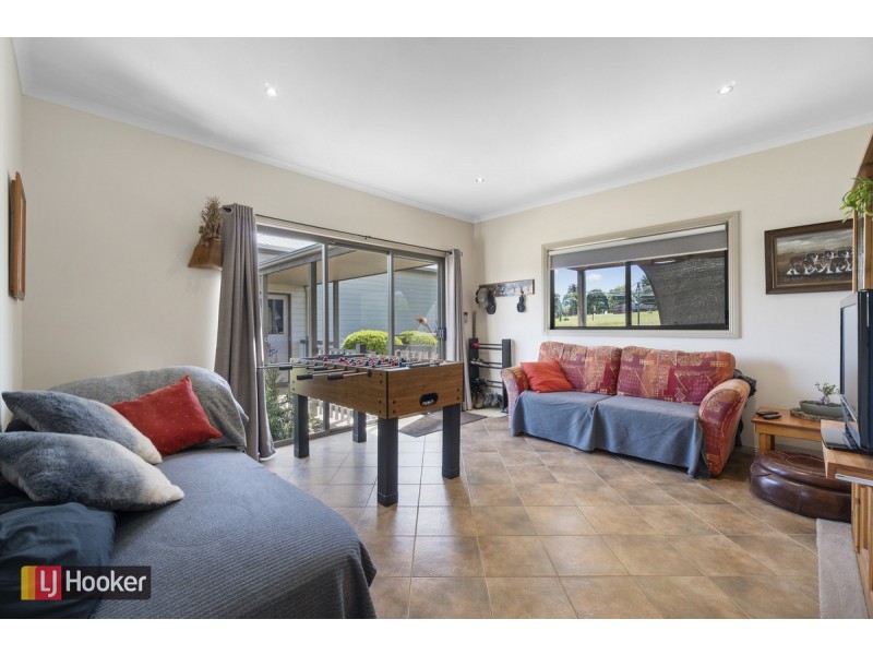 16 McMeekins Road, Swan Reach VIC 3903