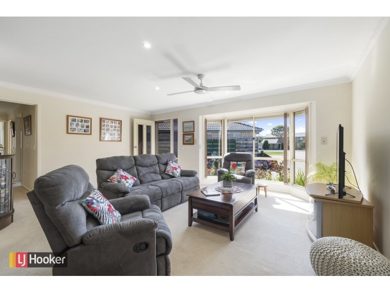 4/16 Roadknight Street, Lakes Entrance VIC 3909