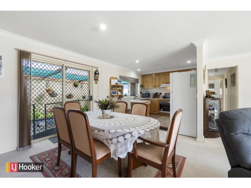 4/16 Roadknight Street, Lakes Entrance VIC 3909