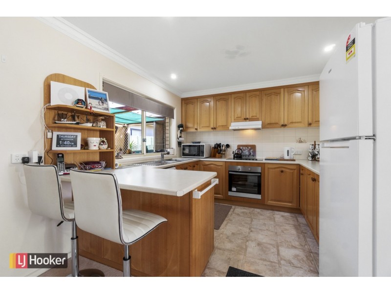 4/16 Roadknight Street, Lakes Entrance VIC 3909