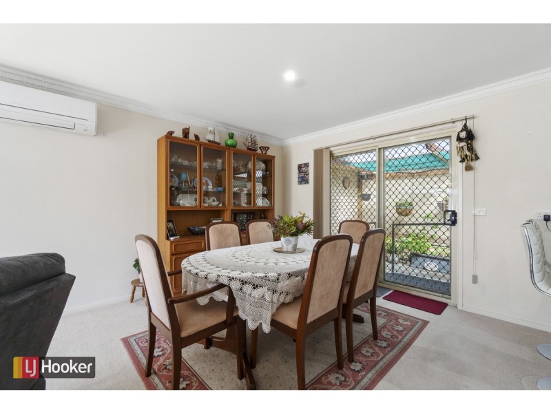 4/16 Roadknight Street, Lakes Entrance VIC 3909