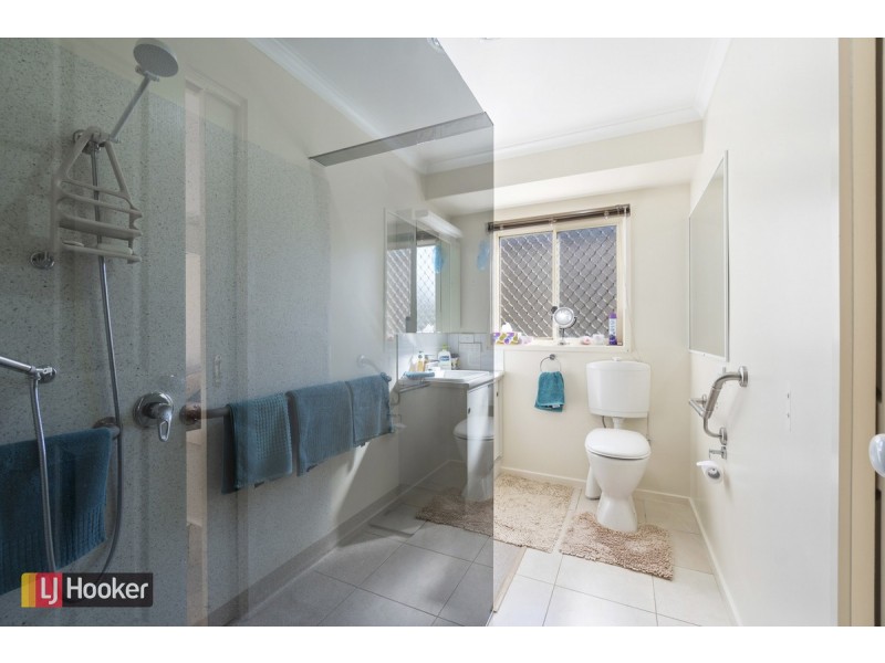 4/16 Roadknight Street, Lakes Entrance VIC 3909