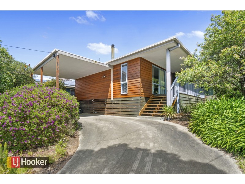17 Campbell Grove, Lake Bunga VIC 3909