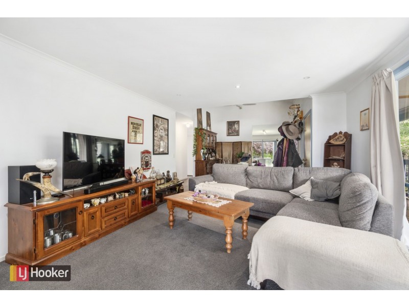 17 Campbell Grove, Lake Bunga VIC 3909