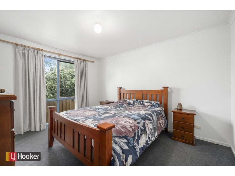 17 Campbell Grove, Lake Bunga VIC 3909