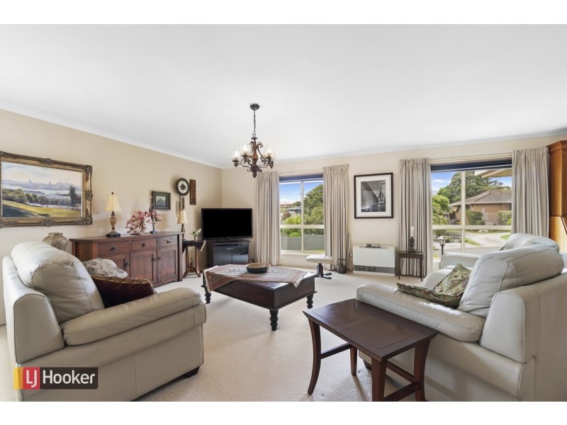 6 Periwinkle Drive, Lakes Entrance VIC 3909