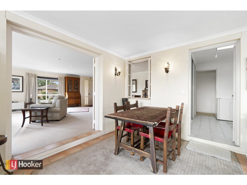 6 Periwinkle Drive, Lakes Entrance VIC 3909