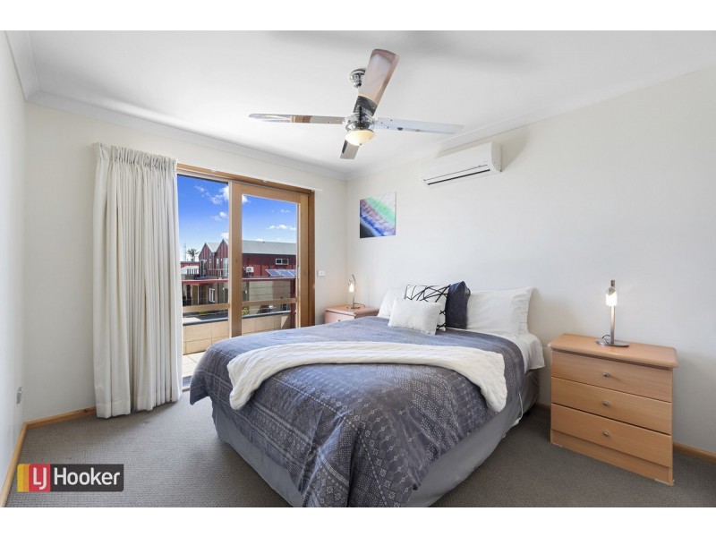 11/35 Church Street, Lakes Entrance VIC 3909