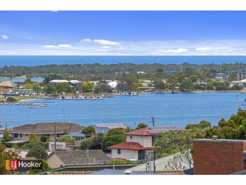 30 O’Neills Road, Lakes Entrance VIC 3909