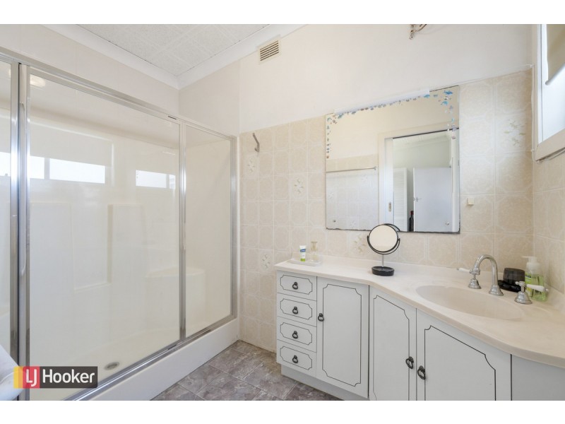 30 O’Neills Road, Lakes Entrance VIC 3909