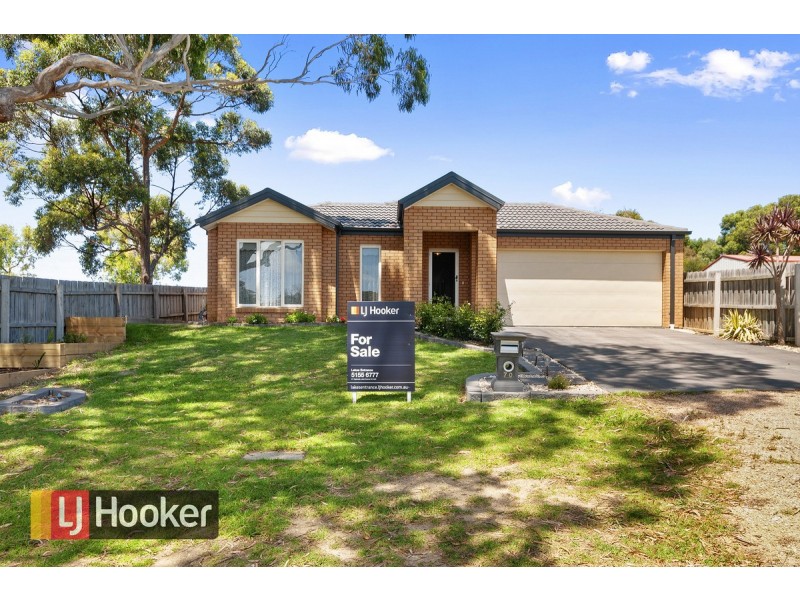 70 Albatross Road, Lakes Entrance VIC 3909