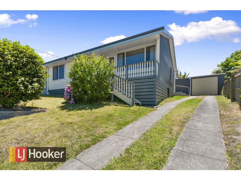 34 Bogong Street, Lakes Entrance VIC 3909