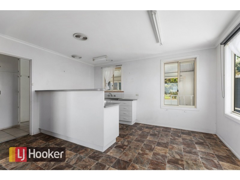 34 Bogong Street, Lakes Entrance VIC 3909