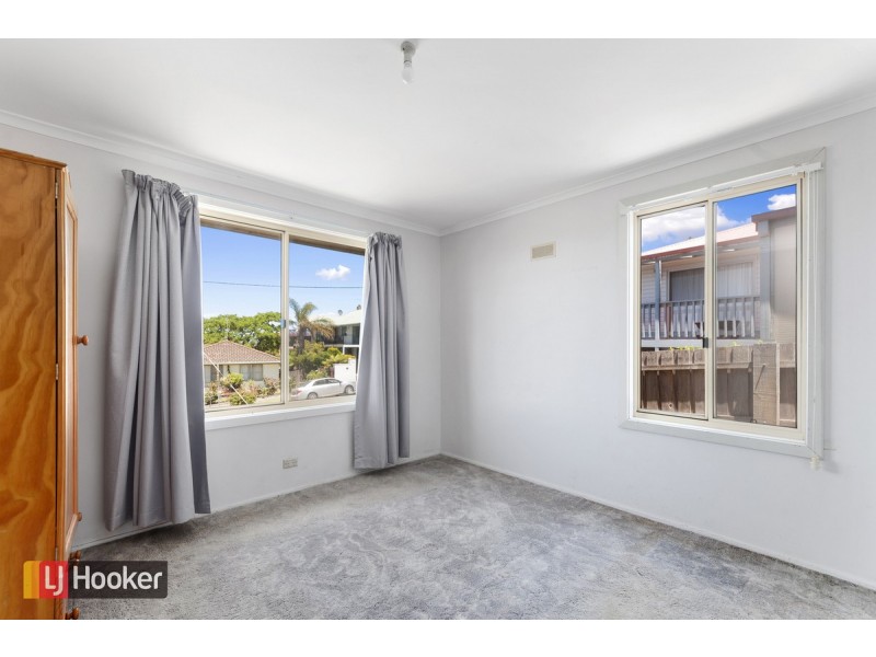 34 Bogong Street, Lakes Entrance VIC 3909