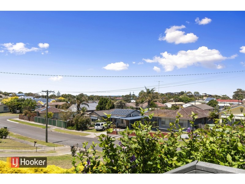 34 Bogong Street, Lakes Entrance VIC 3909