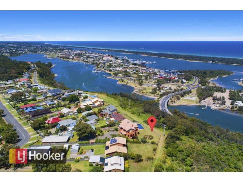 9 Seaview Parade, Lakes Entrance VIC 3909