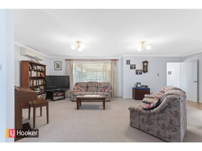 23 Bronsdon Street, Lakes Entrance VIC 3909