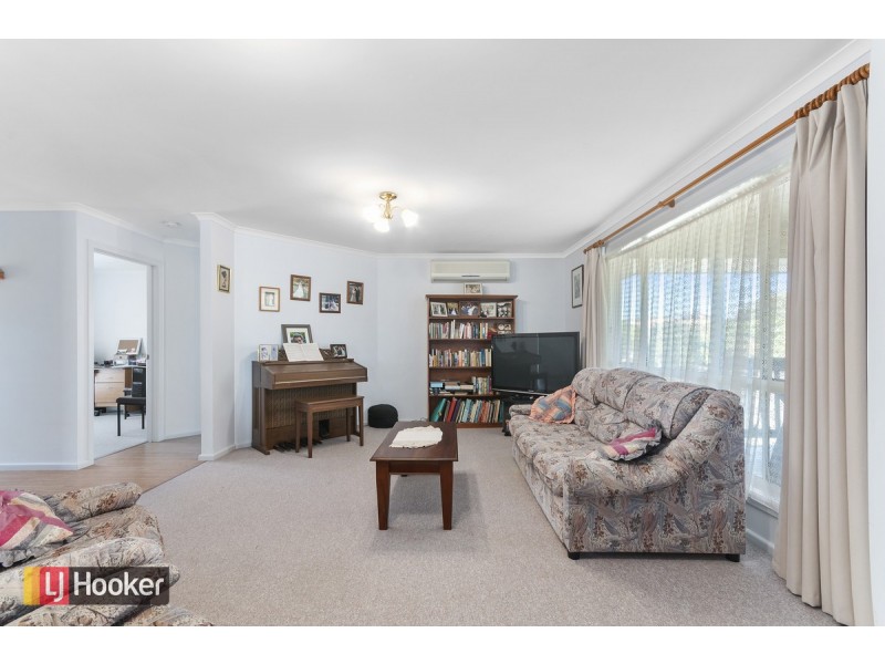 23 Bronsdon Street, Lakes Entrance VIC 3909