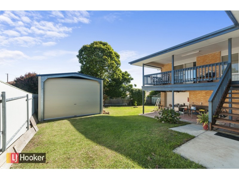 23 Bronsdon Street, Lakes Entrance VIC 3909
