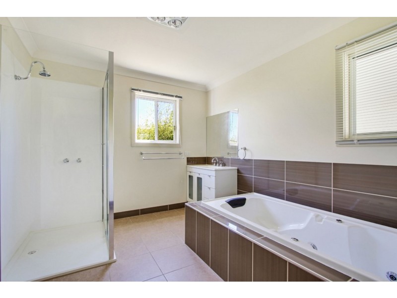 Lot 2/58 Capes Road, Lakes Entrance VIC 3909