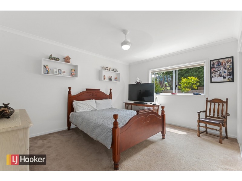 15 Outlook Avenue, Lakes Entrance VIC 3909