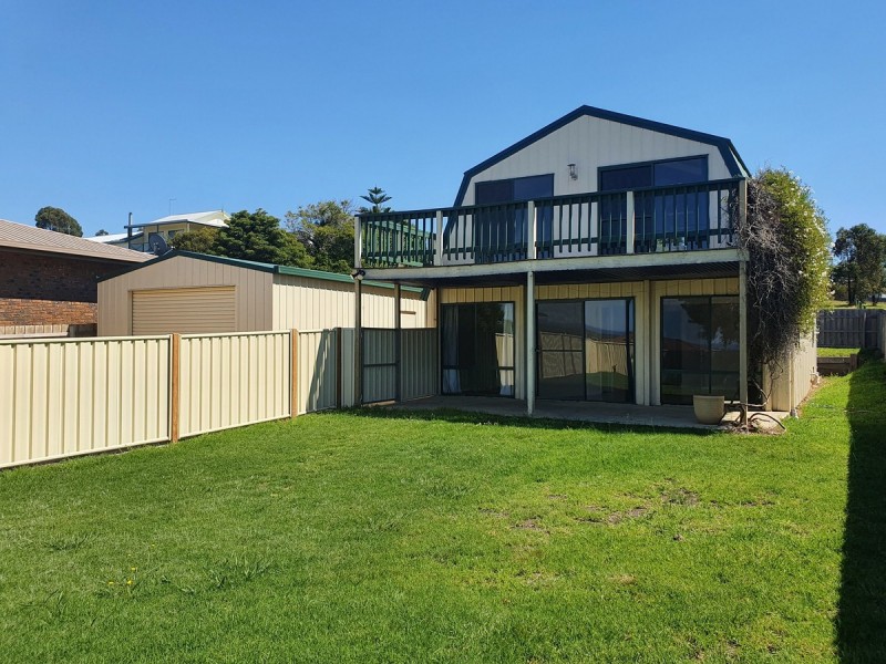 22 O’Neills Road, Lakes Entrance VIC 3909