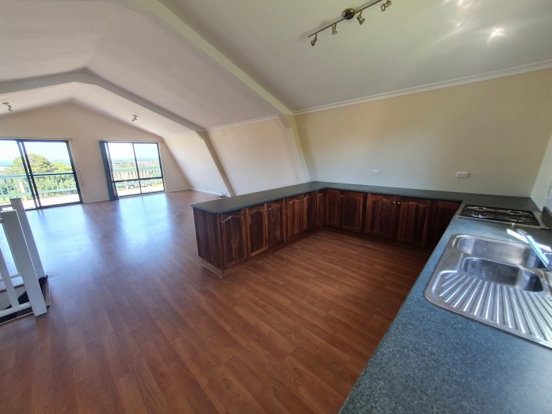 22 O’Neills Road, Lakes Entrance VIC 3909