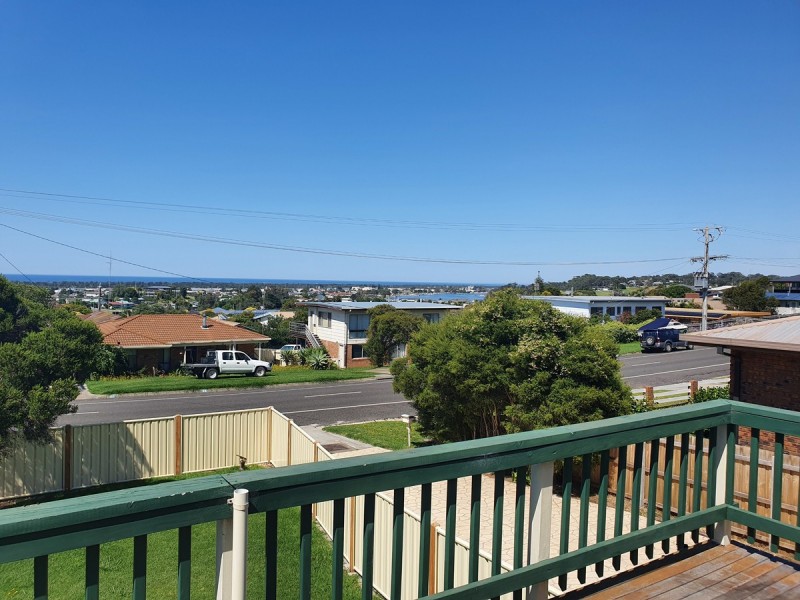 22 O’Neills Road, Lakes Entrance VIC 3909